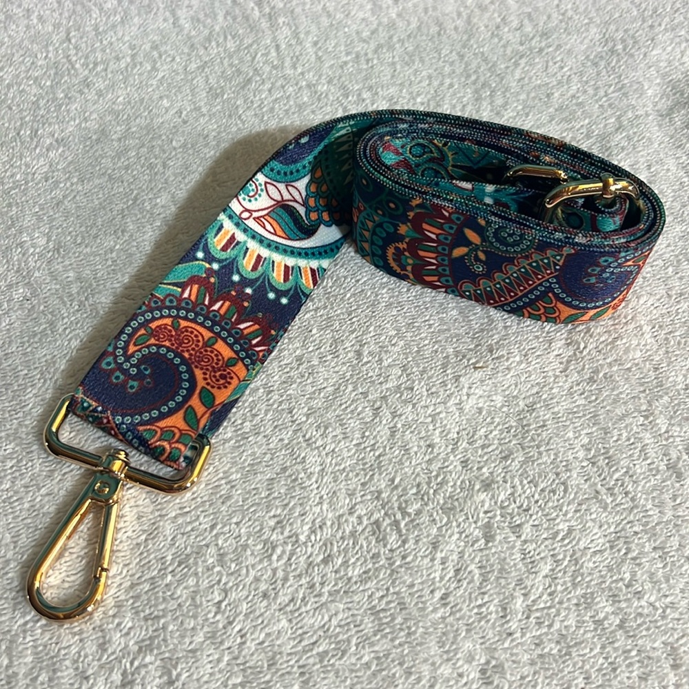 Guitar crossbody strap